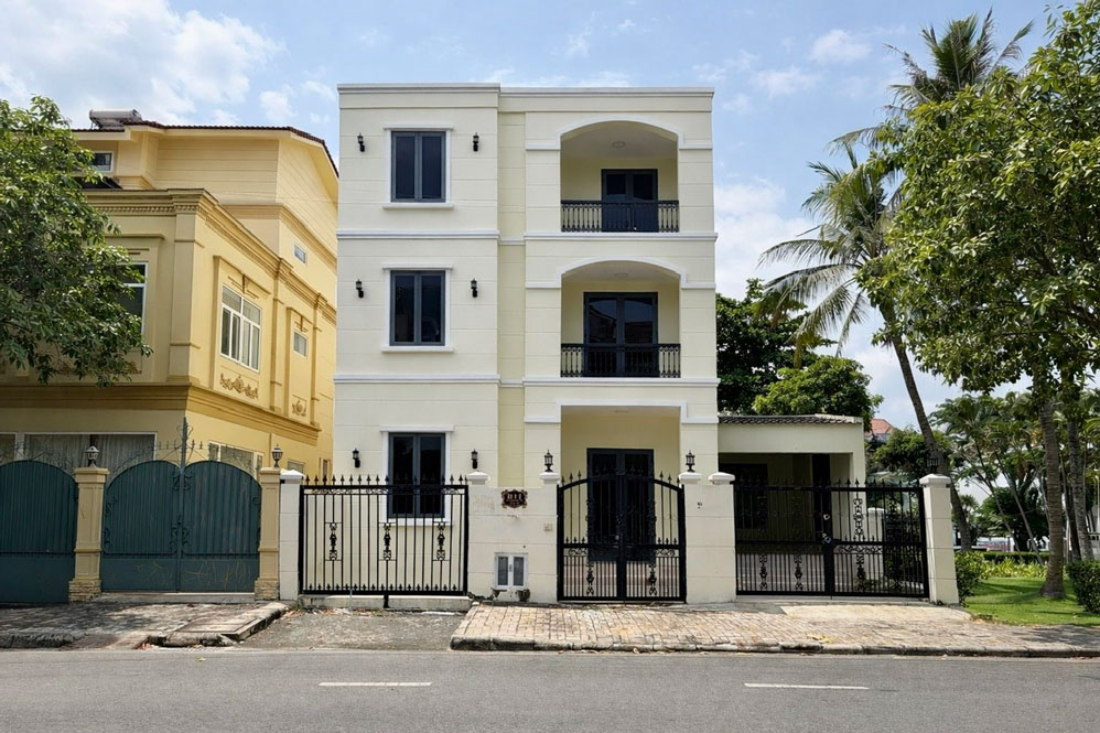 Biệt Thự Góc Công Viên B11 Nam Thông 1 Đường 22 Phú Mỹ Hưng